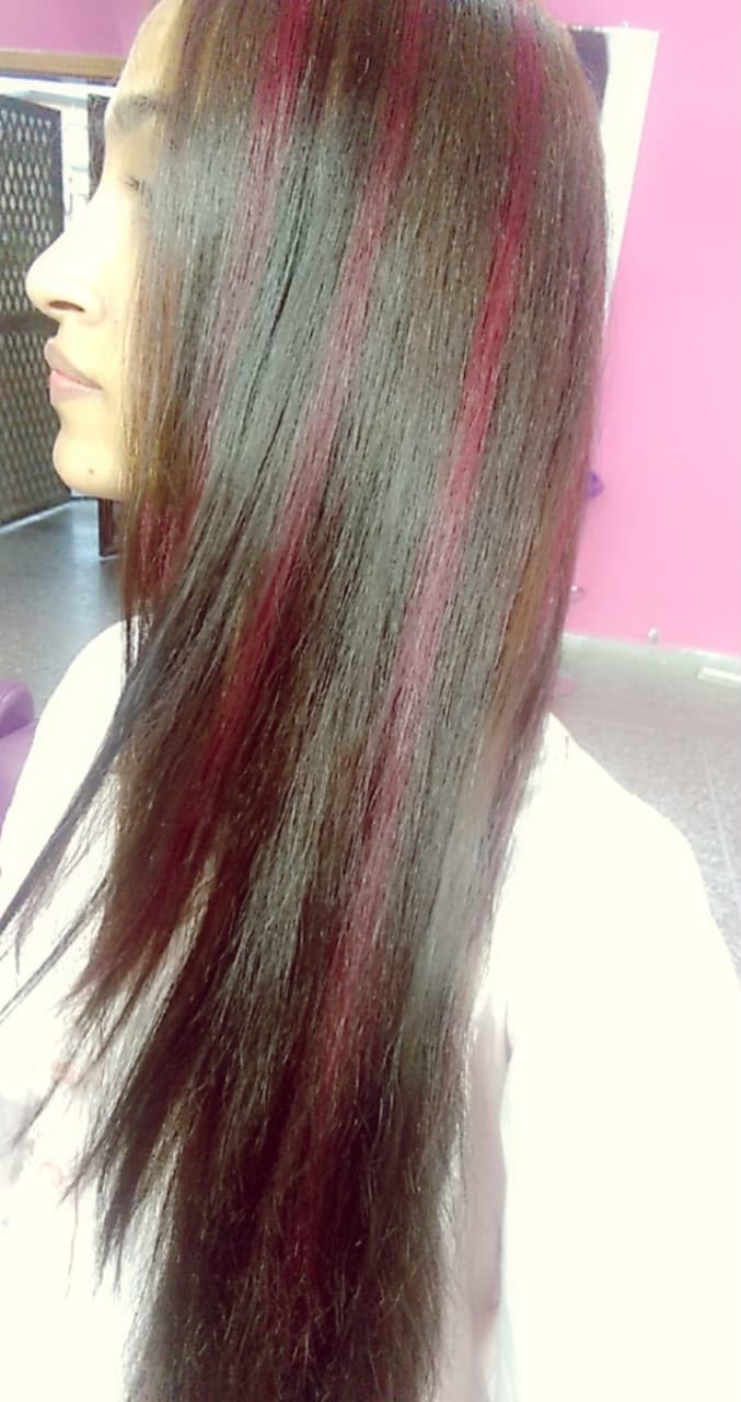 Red Streaks Colouring